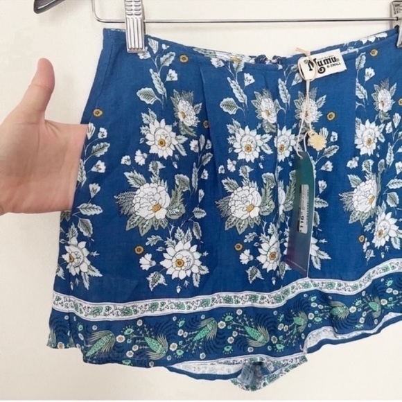 Show Me Your Mumu Sawyer Shorts Brunch of Blooms Floral Size XS MSRP 116$ NEW - Picture 6 of 9